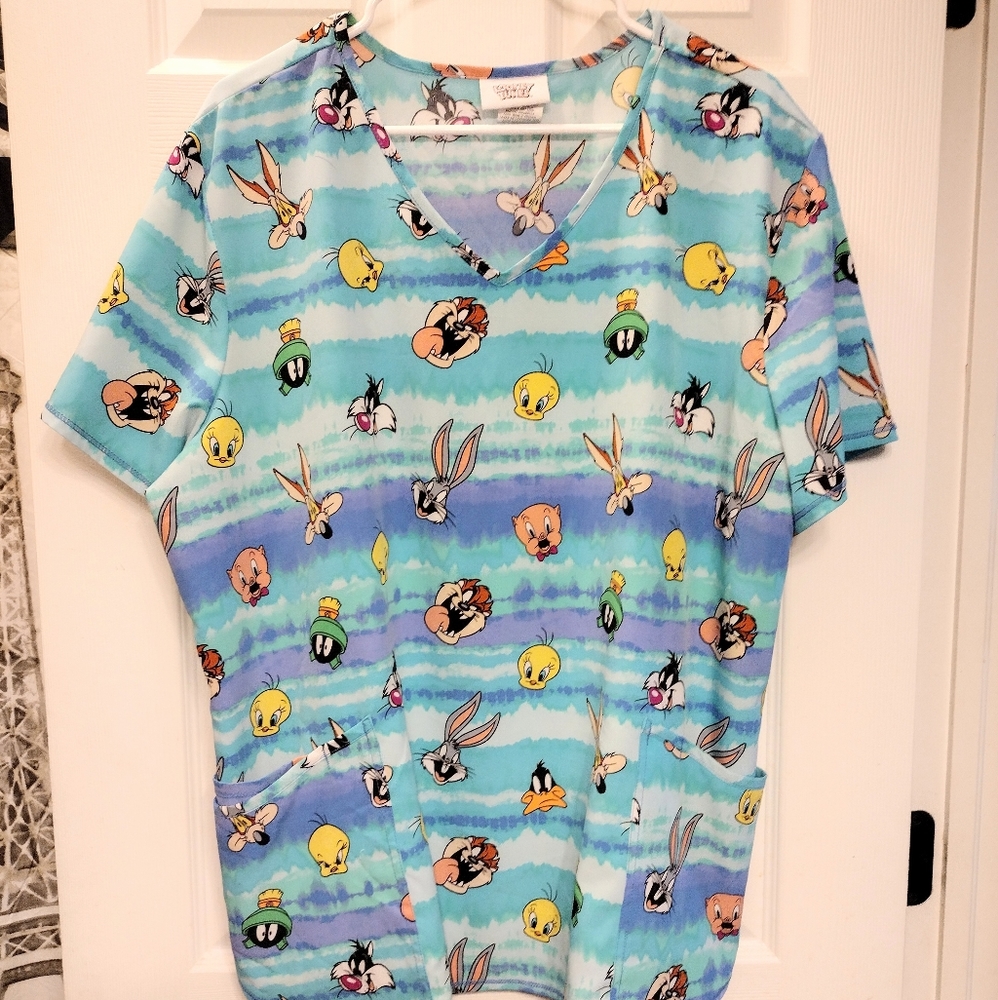 Looney Toons Scrub Top Size 2XL